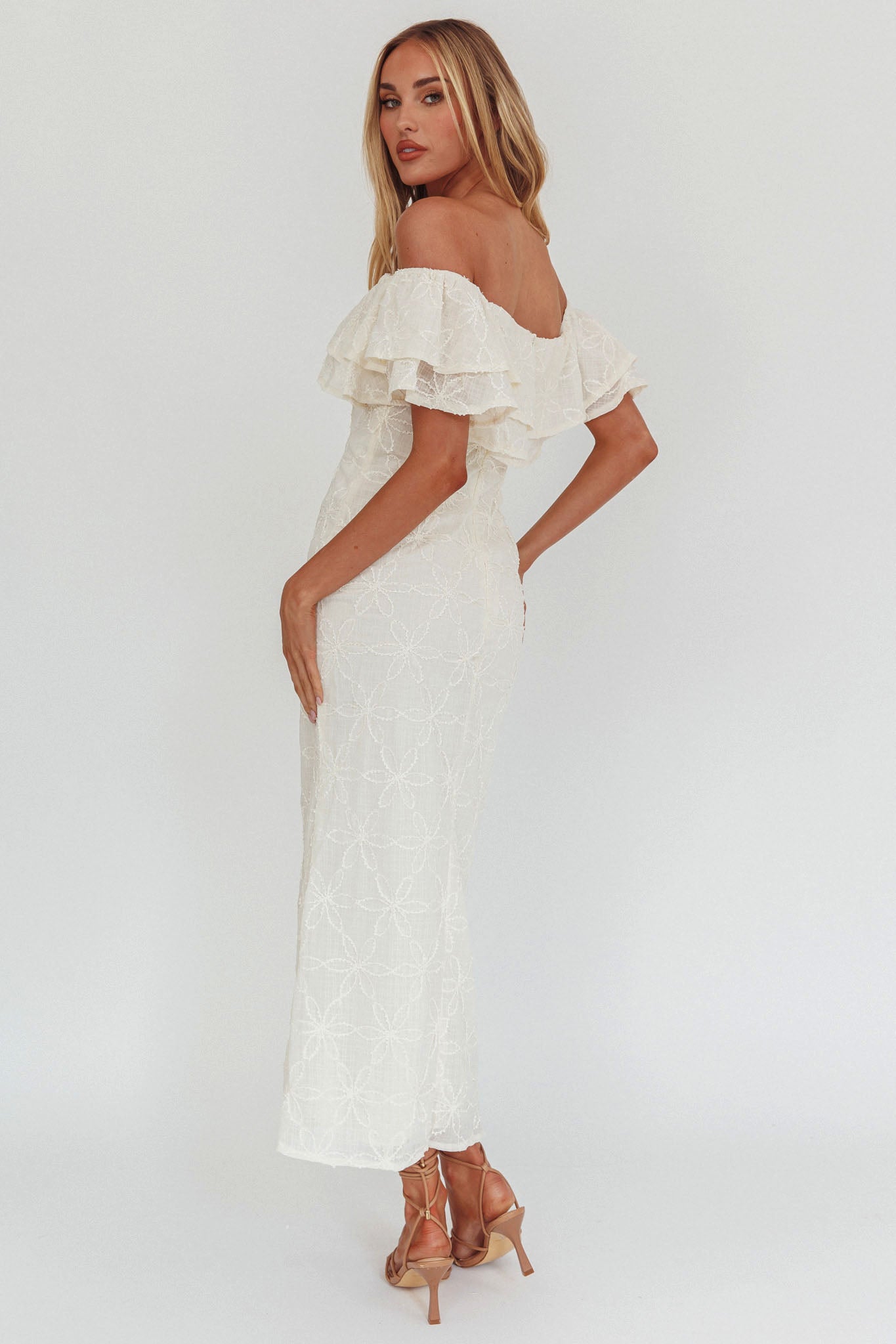 Beauty Within On-Off-Shoulder Maxi Dress Cream